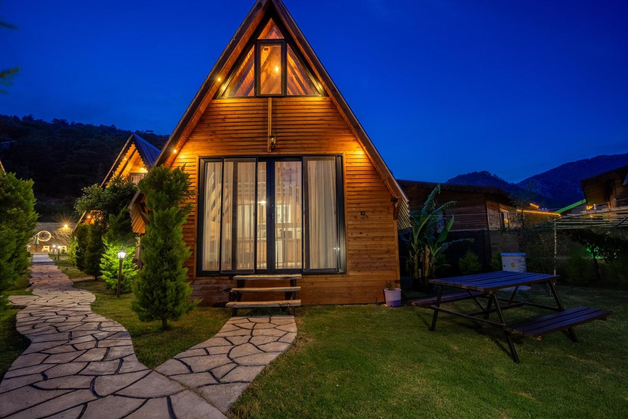 Karaöz Sapphire Bungalows Kumluca Exterior foto